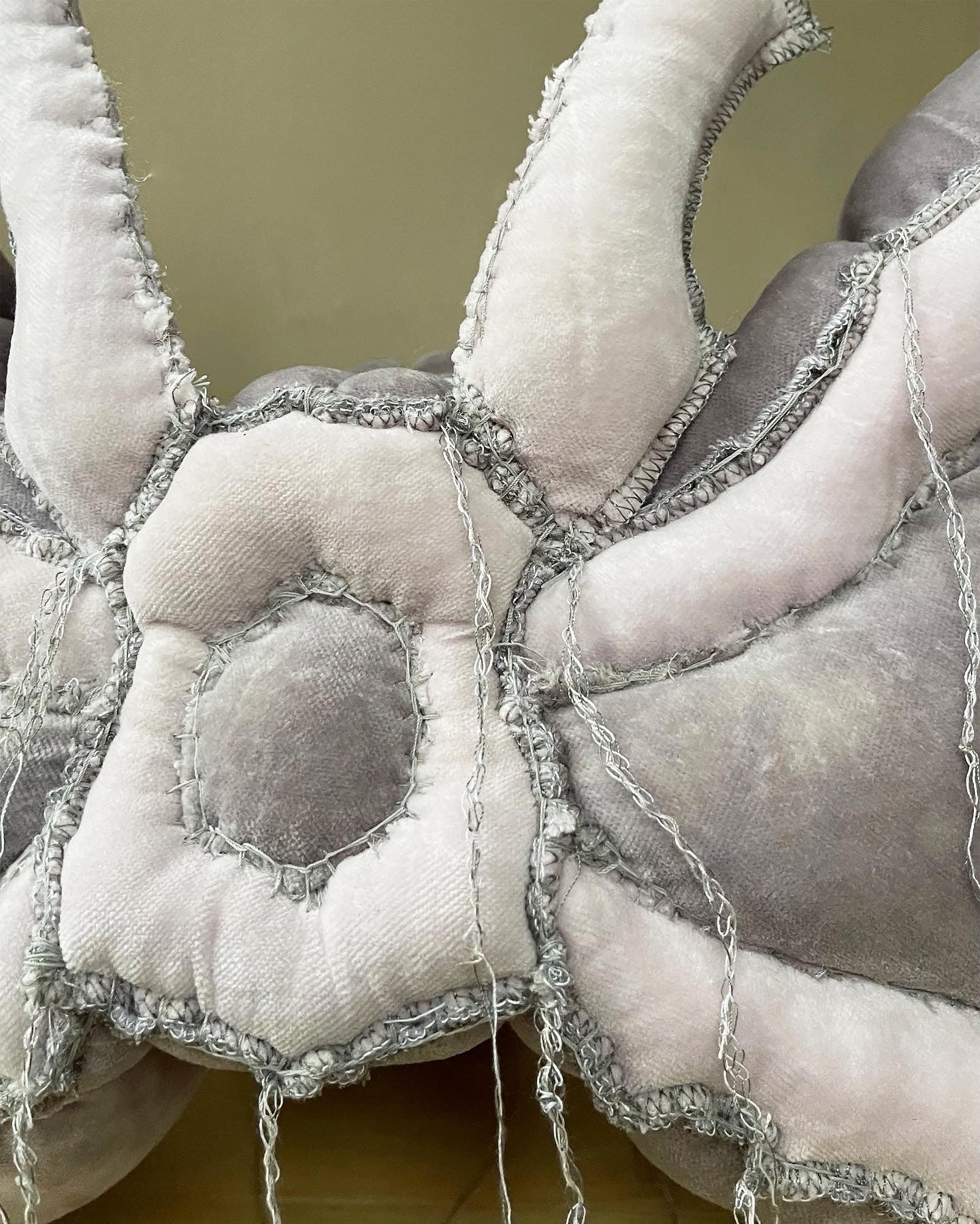 bow velvet cuddle bag