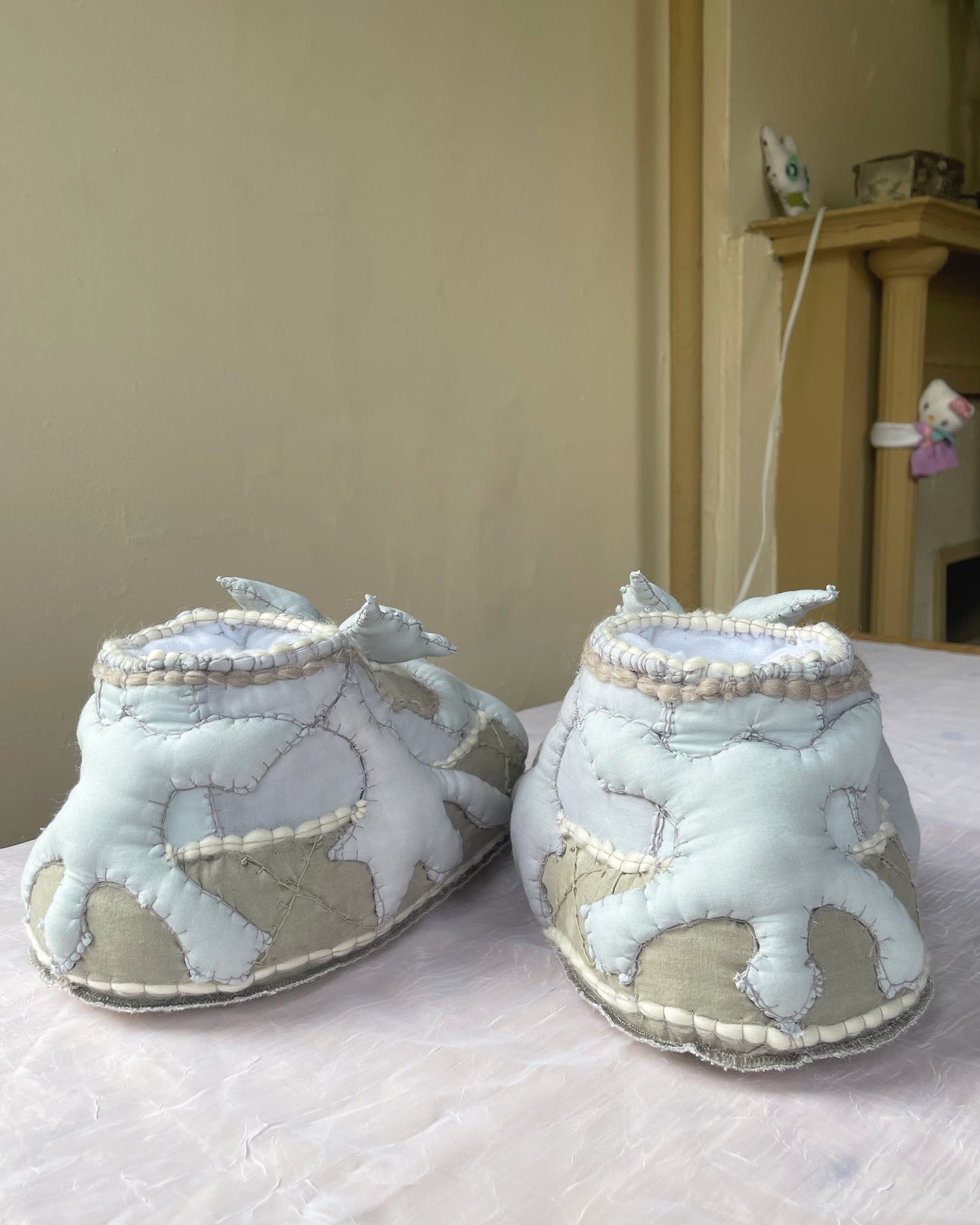claw slippers
