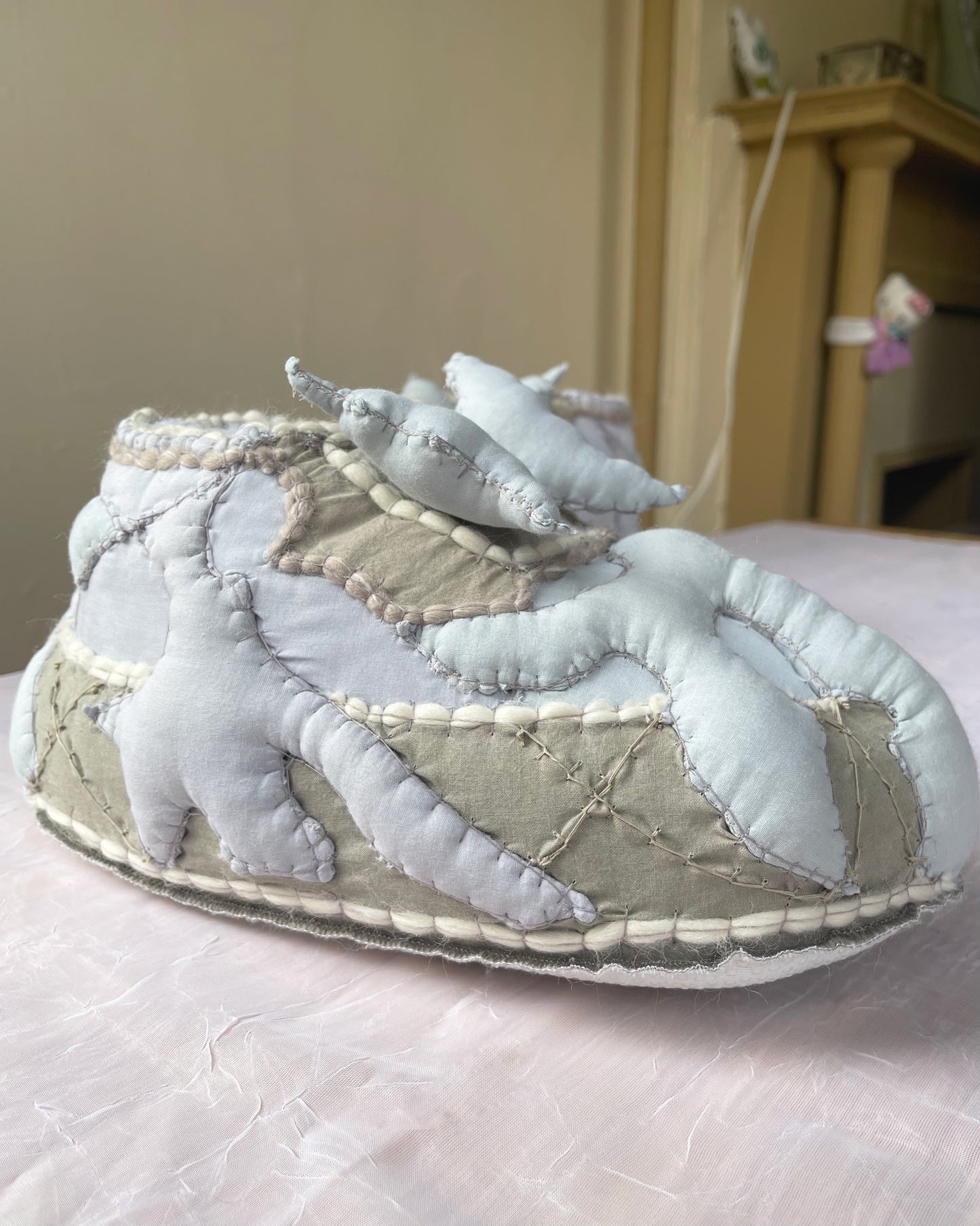 claw slippers