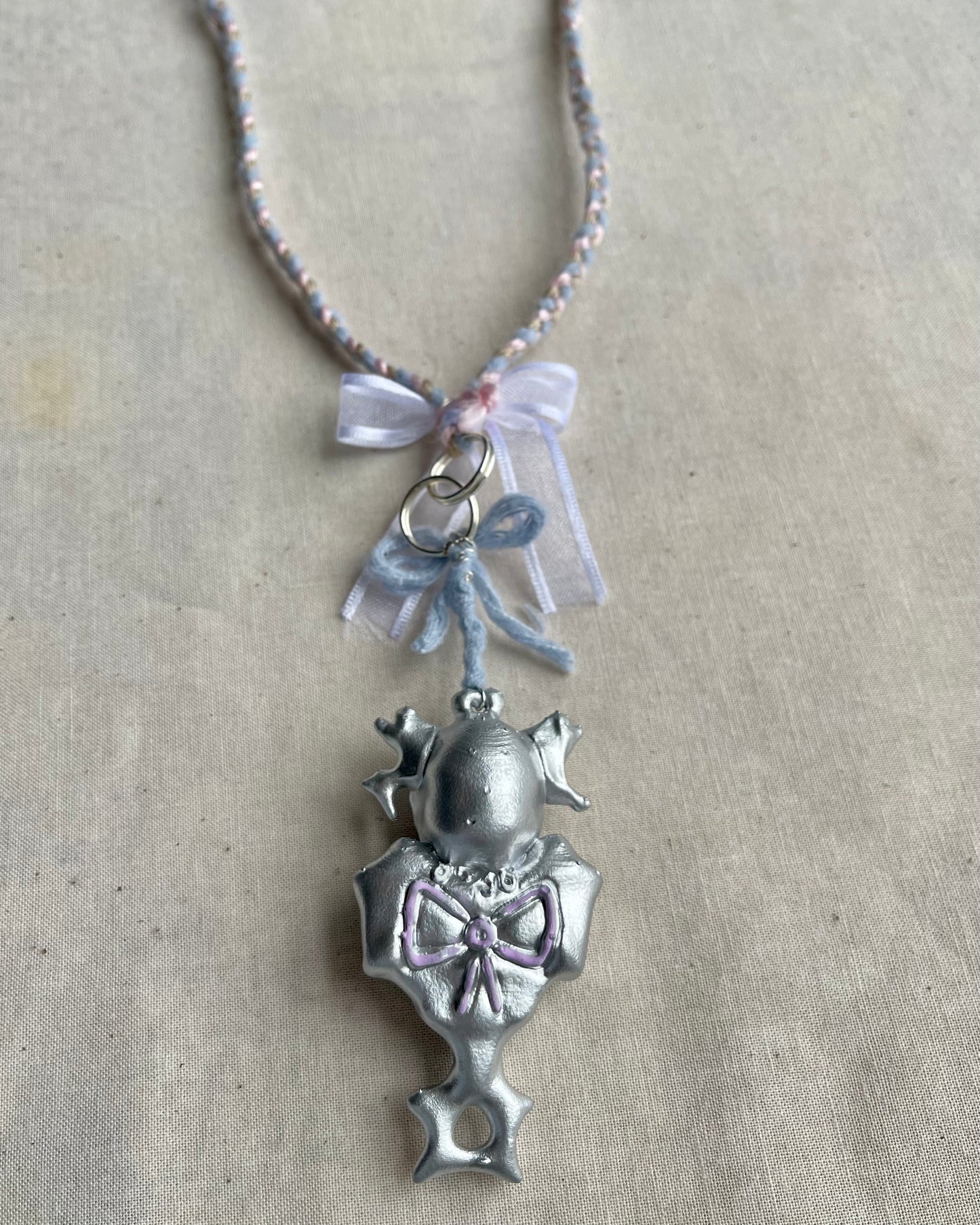 soft/neutral dream necklace