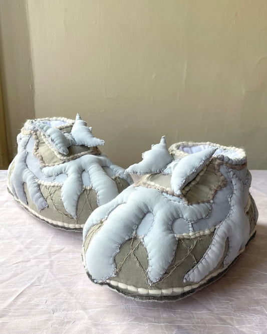 claw slippers